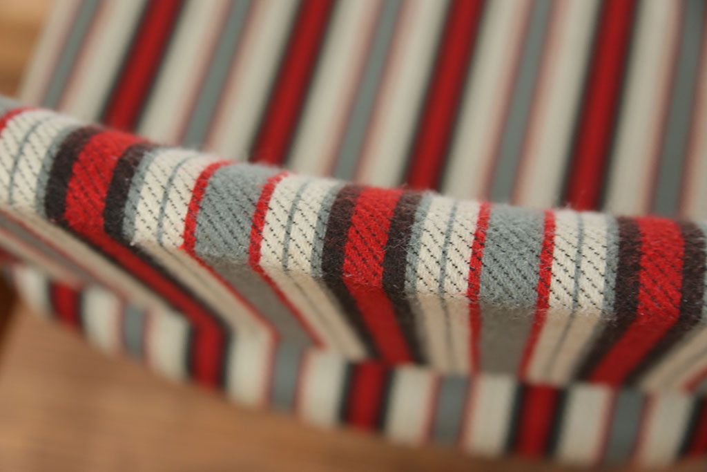 レトロ家具　昭和レトロ 1970年代 ストライプ柄アームチェア(1)(椅子、イス)