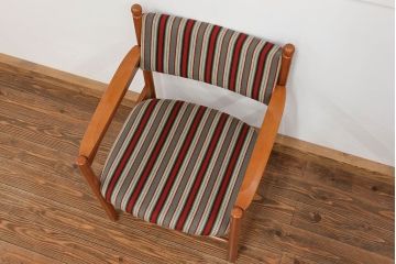 レトロ家具　昭和レトロ 1970年代 ストライプ柄アームチェア(2)(椅子、イス)