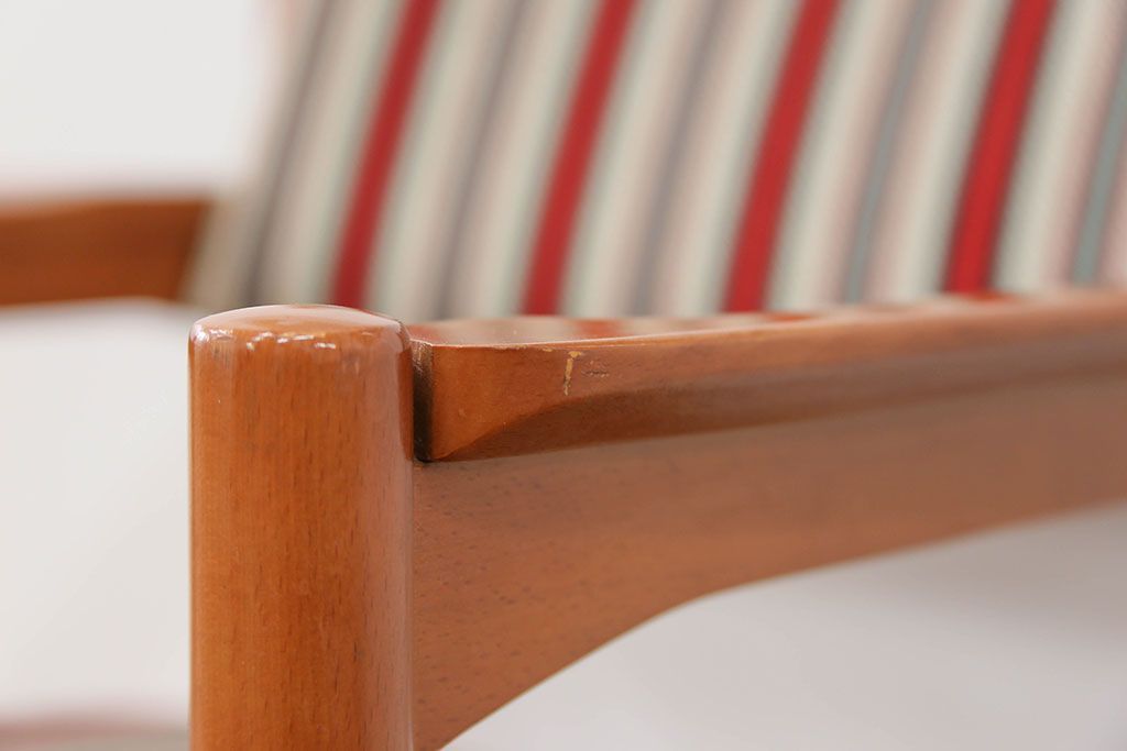 レトロ家具　昭和レトロ 1970年代 ストライプ柄アームチェア(2)(椅子、イス)