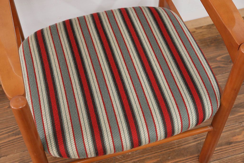 レトロ家具　昭和レトロ 1970年代 ストライプ柄アームチェア(2)(椅子、イス)