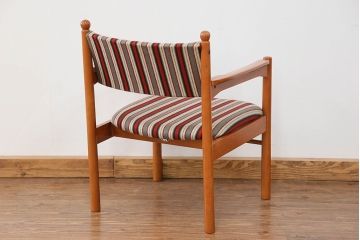 レトロ家具　昭和レトロ 1970年代 ストライプ柄アームチェア(2)(椅子、イス)