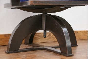 アンティーク家具　大正ロマン 古いナラ材の重厚な回転椅子(ドクターチェア、回転イス)
