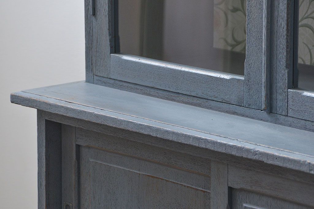 アンティーク家具　アンティークペイント 上質な作りのブックケース(本箱、食器棚、キャビネット)