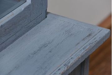 アンティーク家具　アンティークペイント 上質な作りのブックケース(本箱、食器棚、キャビネット)