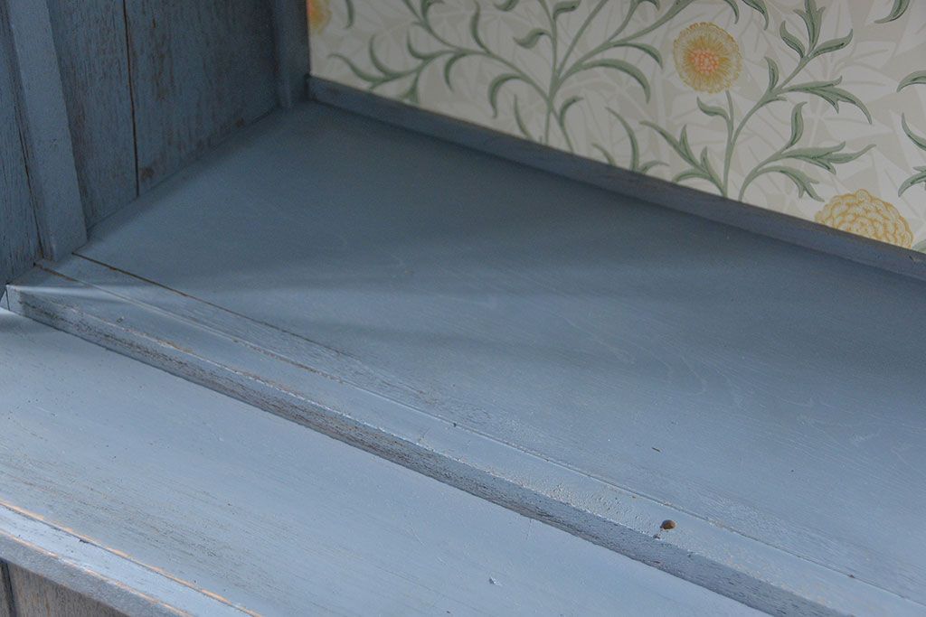 アンティーク家具　アンティークペイント 上質な作りのブックケース(本箱、食器棚、キャビネット)