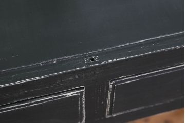 アンティーク家具　アンティークペイント 背板が鏡のケビントガラスケース(ショーケース、飾り棚)