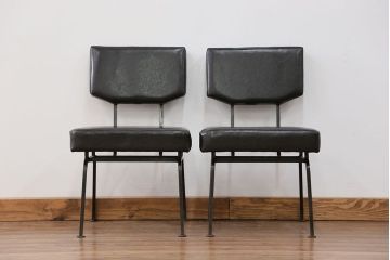 アンティーク家具　アンティーク 重量感のある鉄脚の椅子　2脚セット(1)　(イス)