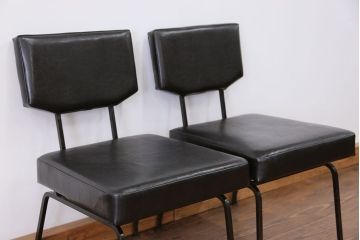 アンティーク家具　アンティーク 重量感のある鉄脚の椅子　2脚セット(1)　(イス)