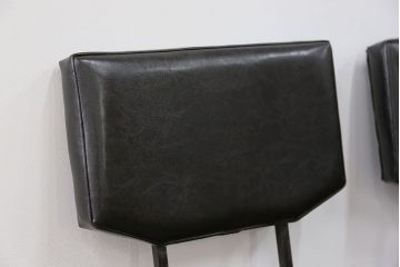 アンティーク家具　アンティーク 重量感のある鉄脚の椅子　2脚セット(1)　(イス)