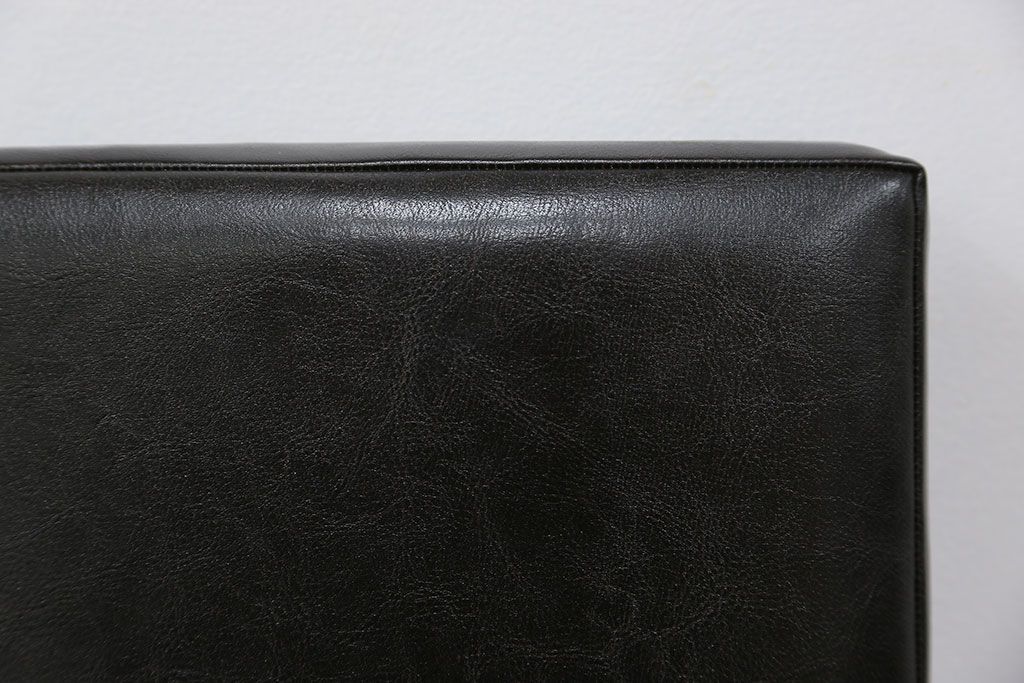 アンティーク家具　アンティーク 重量感のある鉄脚の椅子　2脚セット(1)　(イス)