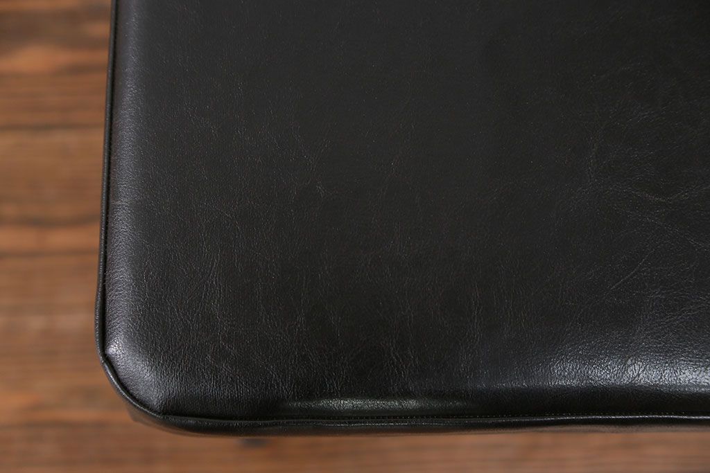 アンティーク家具　アンティーク 重量感のある鉄脚の椅子　2脚セット(1)　(イス)