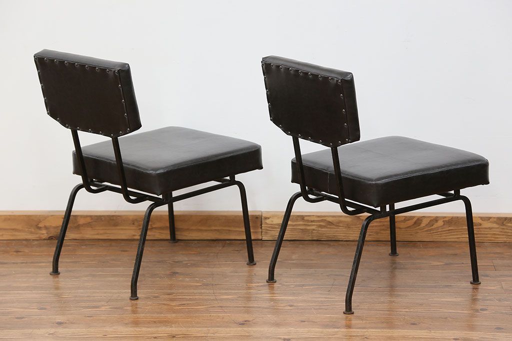 アンティーク家具　アンティーク 重量感のある鉄脚の椅子　2脚セット(1)　(イス)