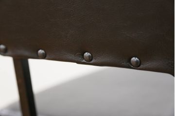 アンティーク家具　アンティーク 重量感のある鉄脚の椅子　2脚セット(1)　(イス)