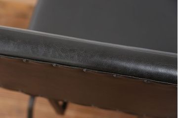 アンティーク家具　アンティーク 重量感のある鉄脚の椅子　2脚セット(1)　(イス)