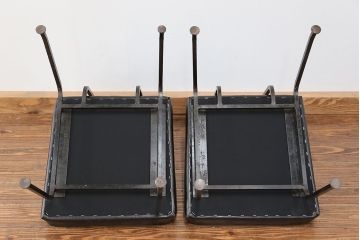 アンティーク家具　アンティーク 重量感のある鉄脚の椅子　2脚セット(1)　(イス)