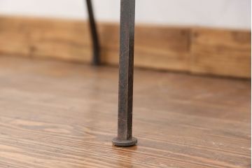 アンティーク家具　アンティーク 重量感のある鉄脚の椅子　2脚セット(2)　(イス)