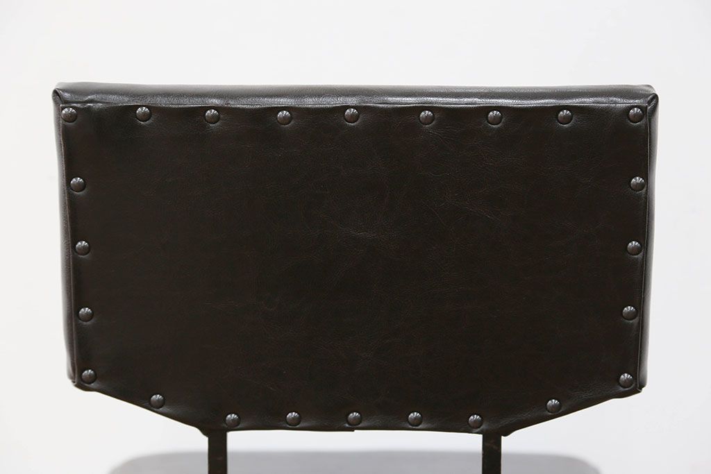 アンティーク家具　アンティーク 重量感のある鉄脚の椅子　2脚セット(2)　(イス)