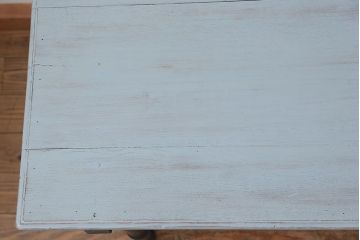 アンティーク家具　アンティークペイント　古い洋館で使われていたお洒落な平机(テーブル・デスク)