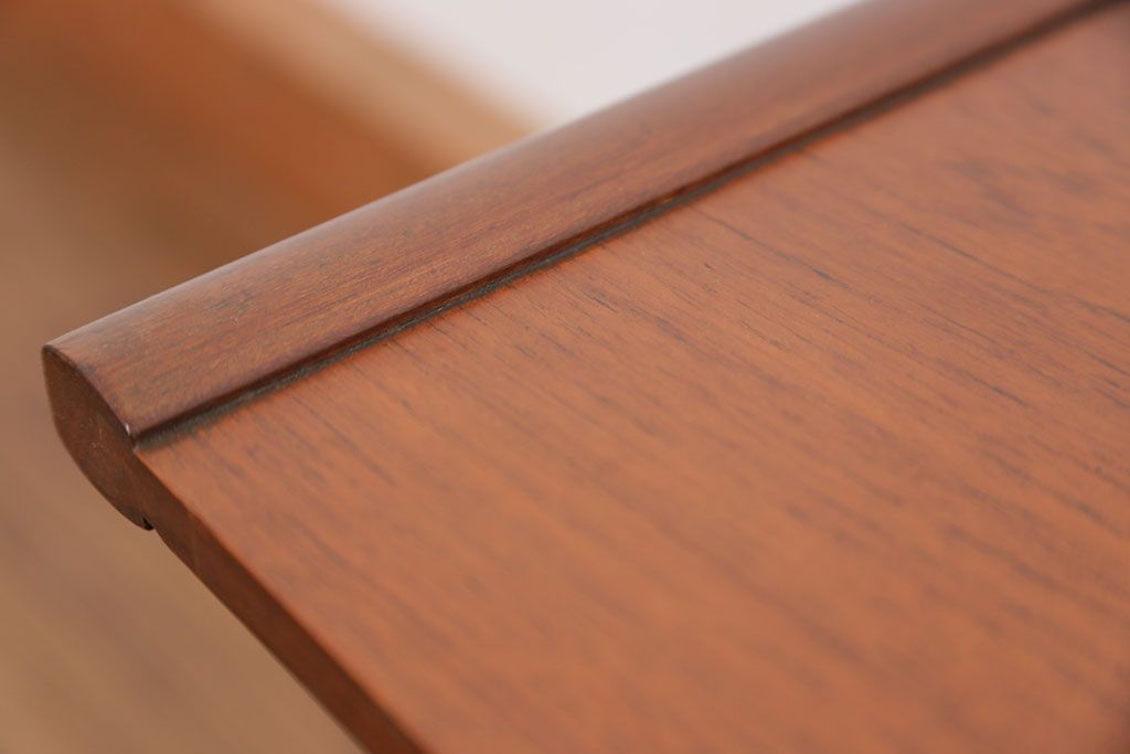 ヴィンテージ家具　北欧ビンテージ　チーク材センターテーブル(1)(コーヒーテーブル)