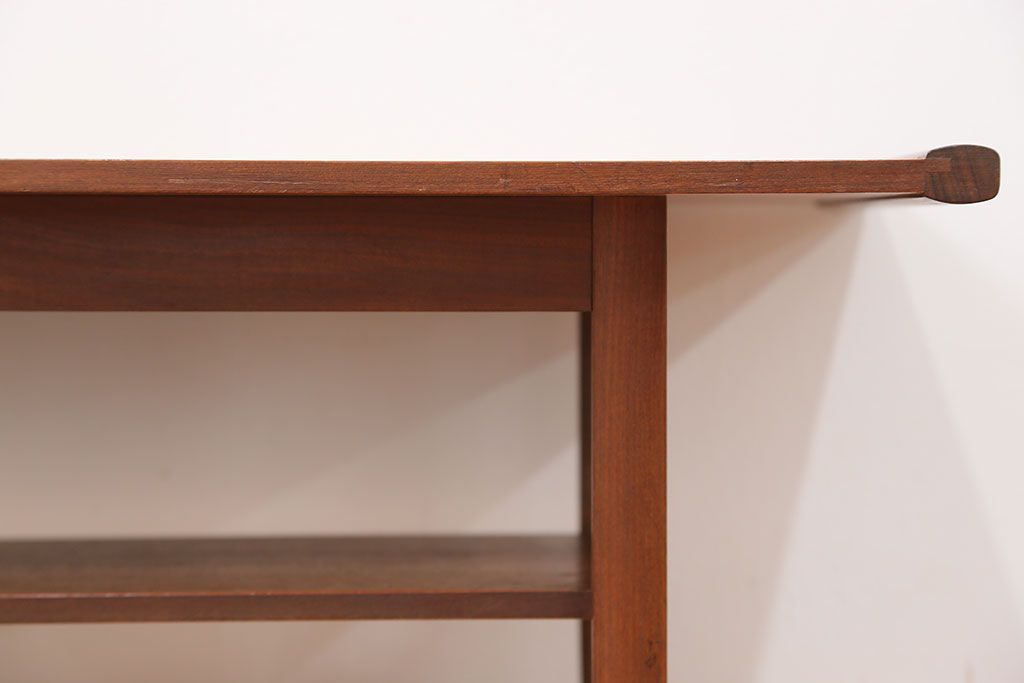 ヴィンテージ家具　北欧ビンテージ　チーク材センターテーブル(1)(コーヒーテーブル)