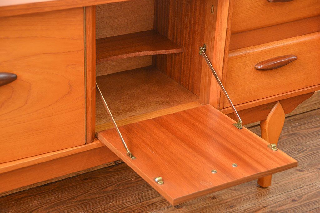 北欧家具 ビンテージ サイドボード(リビングボード)