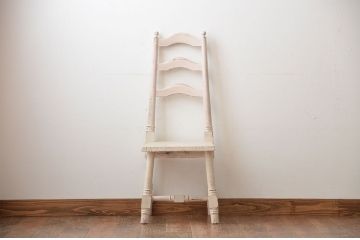 アンティーク家具　アンティークペイントの使い込まれた椅子(イス、チェア)