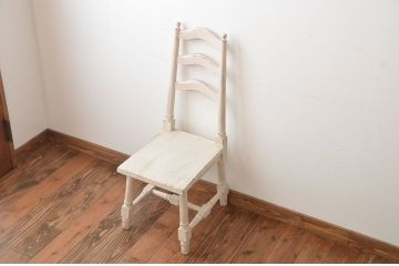 アンティーク家具　アンティークペイントの使い込まれた椅子(イス、チェア)