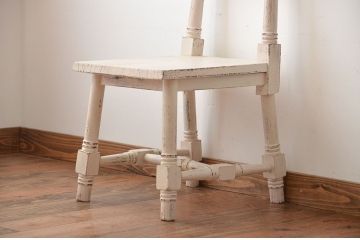 アンティーク家具　アンティークペイントの使い込まれた椅子(イス、チェア)