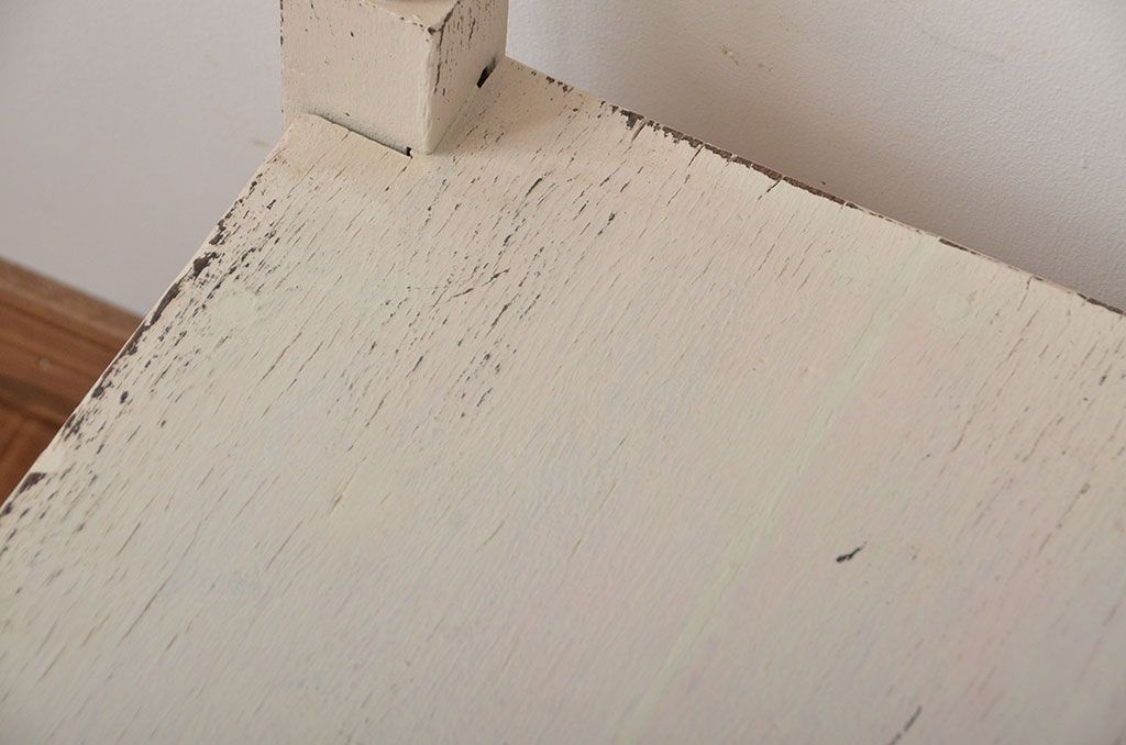 アンティーク家具　アンティークペイントの使い込まれた椅子(イス、チェア)