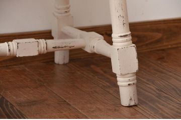 アンティーク家具　アンティークペイントの使い込まれた椅子(イス、チェア)