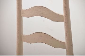 アンティーク家具　アンティークペイントの使い込まれた椅子(イス、チェア)