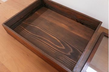 アンティーク家具　アンティーク 古い木の小さなコレクションボックス(ガラスケース)