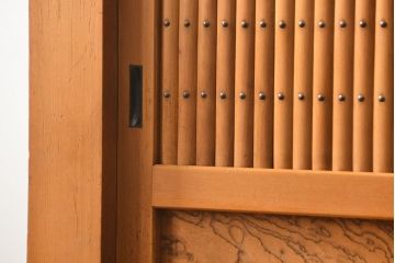 アンティーク家具　古民具・骨董 希少な生地色の上質な六尺水屋箪笥(食器棚、収納棚、時代箪笥)