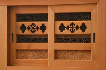 アンティーク家具　古民具・骨董 希少な生地色の上質な六尺水屋箪笥(食器棚、収納棚、時代箪笥)