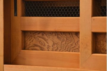 アンティーク家具　古民具・骨董 希少な生地色の上質な六尺水屋箪笥(食器棚、収納棚、時代箪笥)