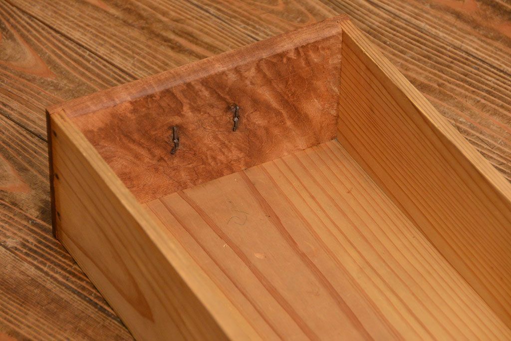 アンティーク家具　古民具・骨董 希少な生地色の上質な六尺水屋箪笥(食器棚、収納棚、時代箪笥)