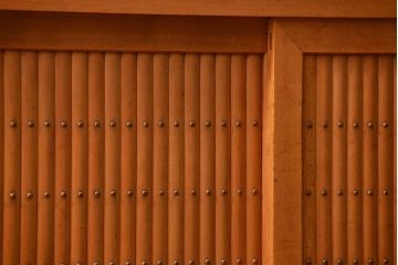 アンティーク家具　古民具・骨董 希少な生地色の上質な六尺水屋箪笥(食器棚、収納棚、時代箪笥)