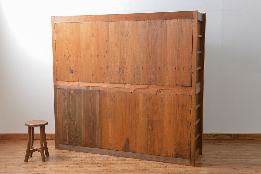 アンティーク家具　古民具・骨董 希少な生地色の上質な六尺水屋箪笥(食器棚、収納棚、時代箪笥)