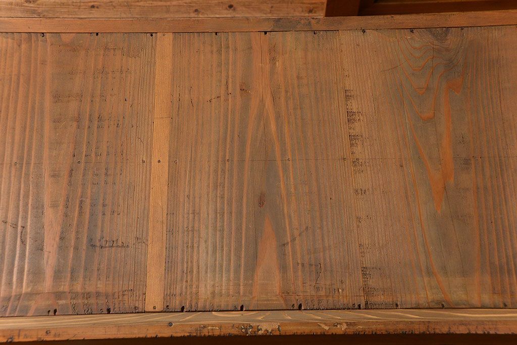 アンティーク家具　古民具・骨董 希少な生地色の上質な六尺水屋箪笥(食器棚、収納棚、時代箪笥)