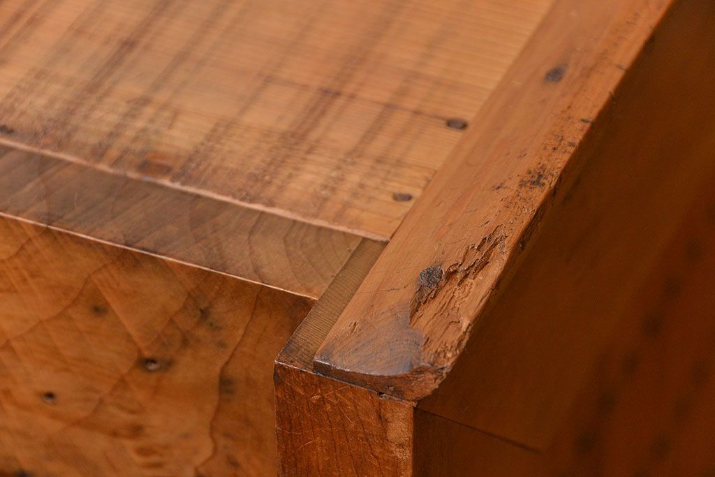 アンティーク家具　古民具・骨董 希少な生地色の上質な六尺水屋箪笥(食器棚、収納棚、時代箪笥)