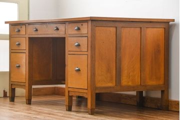 レトロ家具　昭和レトロ シンプルで使いやすいアンティーク両袖机(デスク)