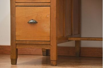 レトロ家具　昭和レトロ シンプルで使いやすいアンティーク両袖机(デスク)