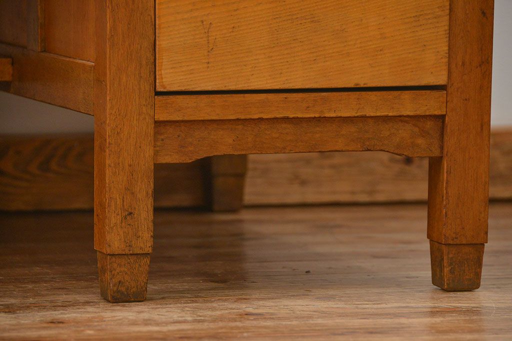 レトロ家具　昭和レトロ シンプルで使いやすいアンティーク両袖机(デスク)