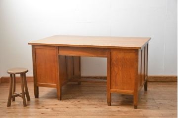 レトロ家具　昭和レトロ シンプルで使いやすいアンティーク両袖机(デスク)