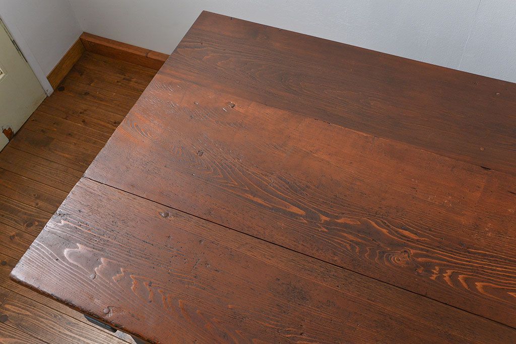 アンティーク家具　アンティークペイント　古い木の大きな作業台(テーブル、陳列台)