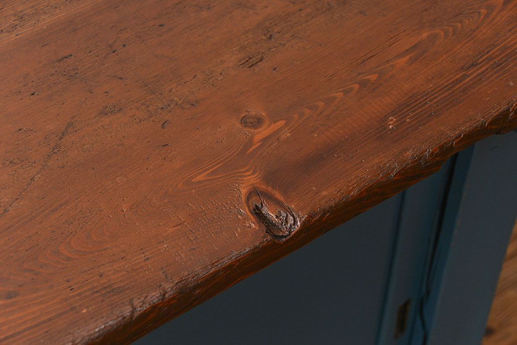 アンティーク家具　アンティークペイント　古い木の大きな作業台(テーブル、陳列台)