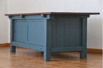 アンティーク家具　アンティークペイント　古い木の大きな作業台(テーブル、陳列台)