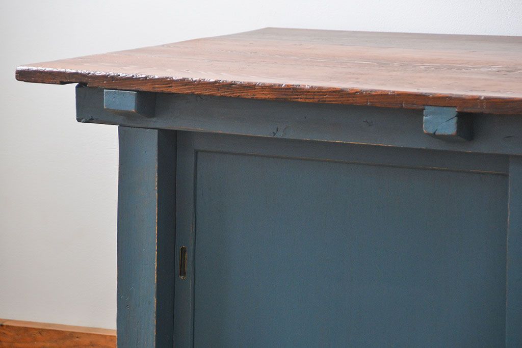 アンティーク家具　アンティークペイント　古い木の大きな作業台(テーブル、陳列台)