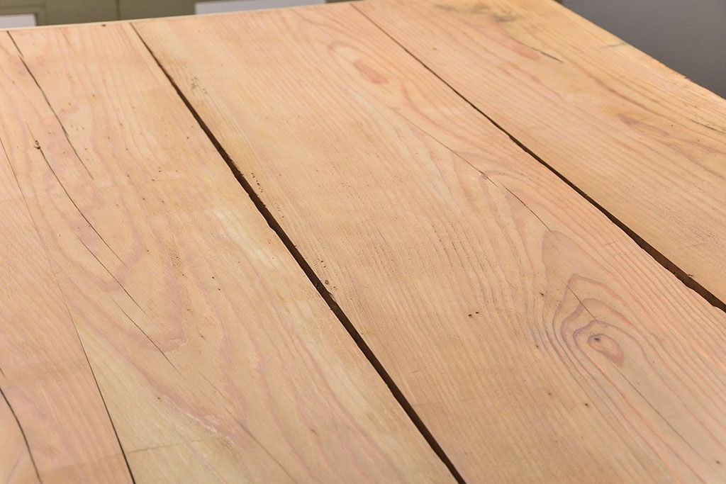 アンティーク家具　アンティークジャンクスタイル　使い込まれた無骨で重厚な作業台(テーブル)