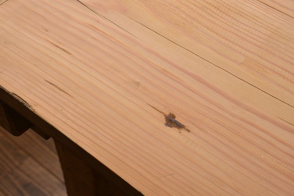 アンティーク家具　アンティークジャンクスタイル　使い込まれた無骨で重厚な作業台(テーブル)